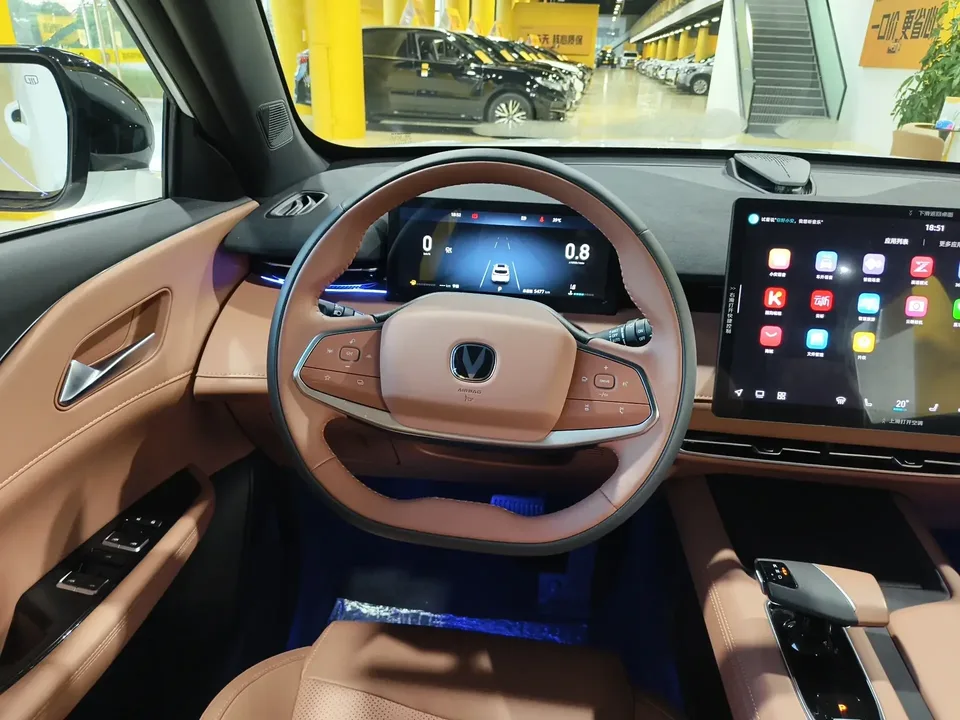 Changan Uni-Z Changan UNI-Z 2025 Smart New Blue Whale 500Bar PRO 2026 — миниатюра 4