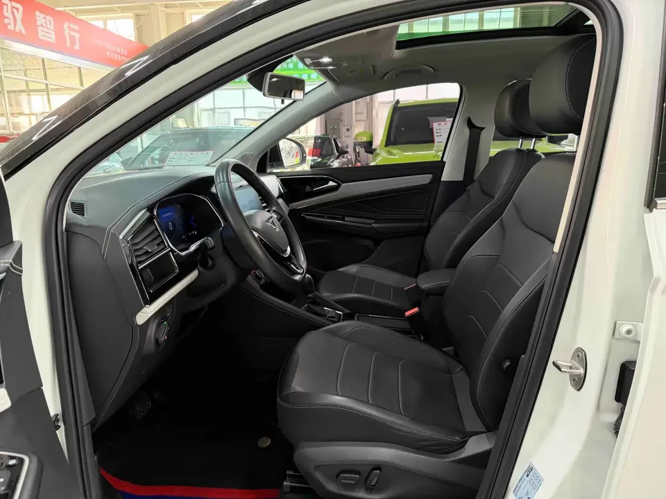 Jetta VS7 Jetta VS7 2022 Black Edge 1.4T Automatic Honor Edition Pro 2023 — thumbnail 5