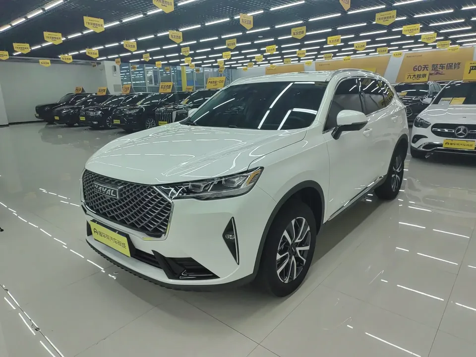 Haval H6 Haval H6 2024 1.5T Automatic 2WD Classic Edition 2025 — photo 1, buy with delivery to Moscow