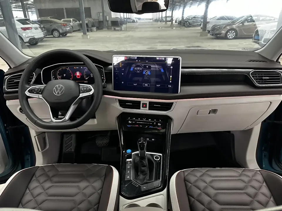 Volkswagen Tayron Tanyue 2023 280TSI 2WD Luxury Plus Advanced Edition 2023 — thumbnail 4