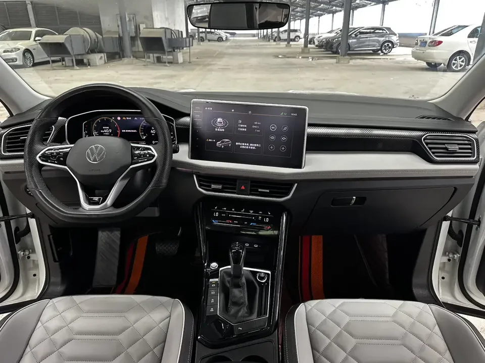 Volkswagen Tayron Tanyue 2023 280TSI 2WD Luxury Plus Advanced Edition 2023 — thumbnail 4