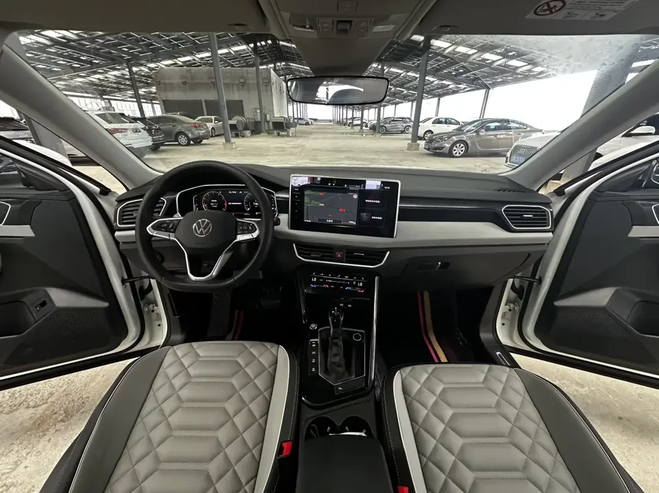 Volkswagen Tayron Tanyue 2023 280TSI 2WD Luxury Plus Advanced Edition 2023 — thumbnail 3