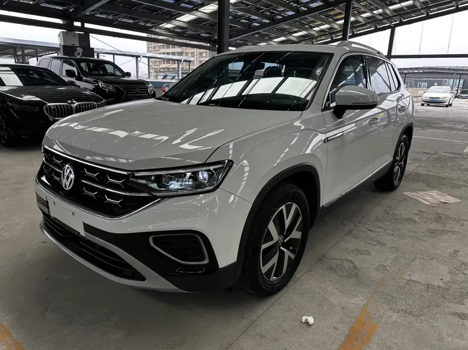 Volkswagen Tayron Tanyue 2023 280TSI 2WD Luxury Plus Advanced Edition 2023 — photo 1, buy with delivery to Moscow
