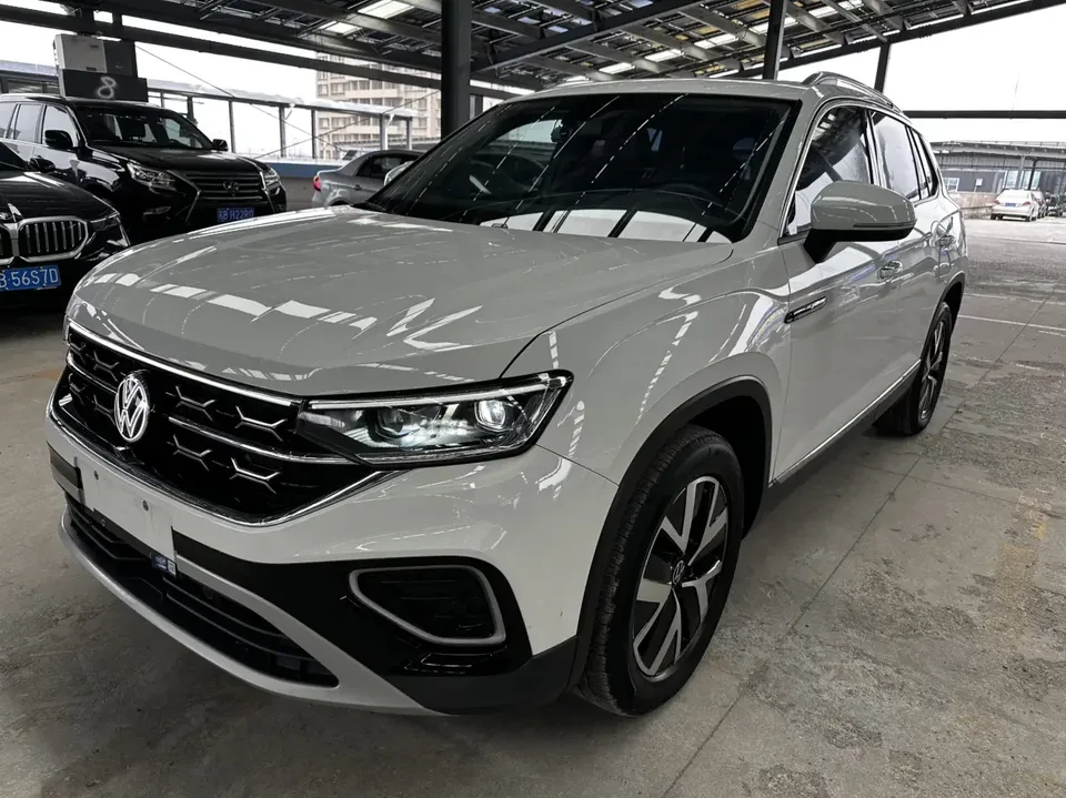 Volkswagen Tayron Tanyue 2023 280TSI 2WD Luxury Plus Advanced Edition 2022 — photo 1, buy with delivery to Moscow