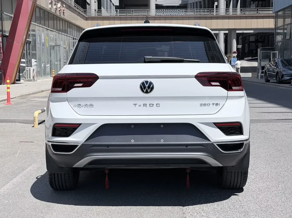 Volkswagen T-Roc TANG 2022 280TSI DSG 2WD Comfort PLUS 2023 — thumbnail 2