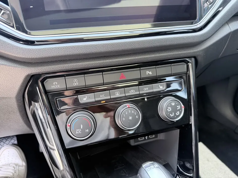 Volkswagen T-Roc TANG 2022 280TSI DSG 2WD Comfort PLUS 2023 — thumbnail 3