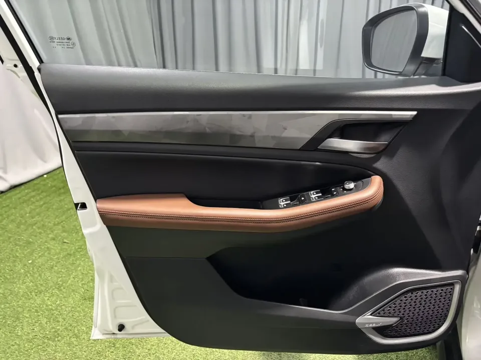 Geely Vision X6 Vision X6 2021 PRO 1.4T Automatic Premium 2022 — thumbnail 3