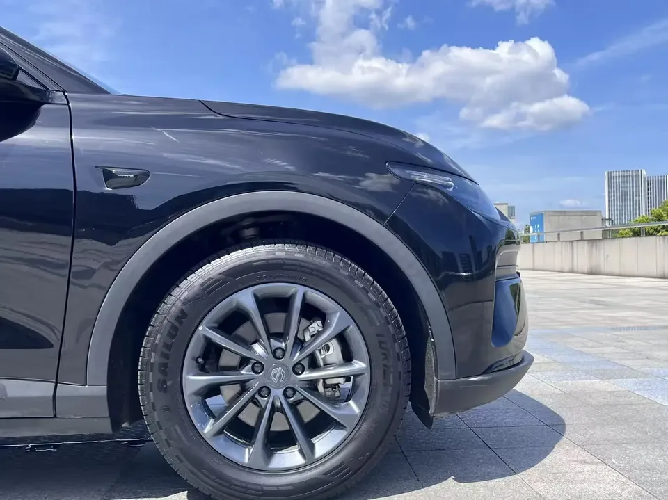 Leapmotor Zero running C11 Zero running C11 2023 Extended Range 180 Comfort Edition 2023 — миниатюра 3