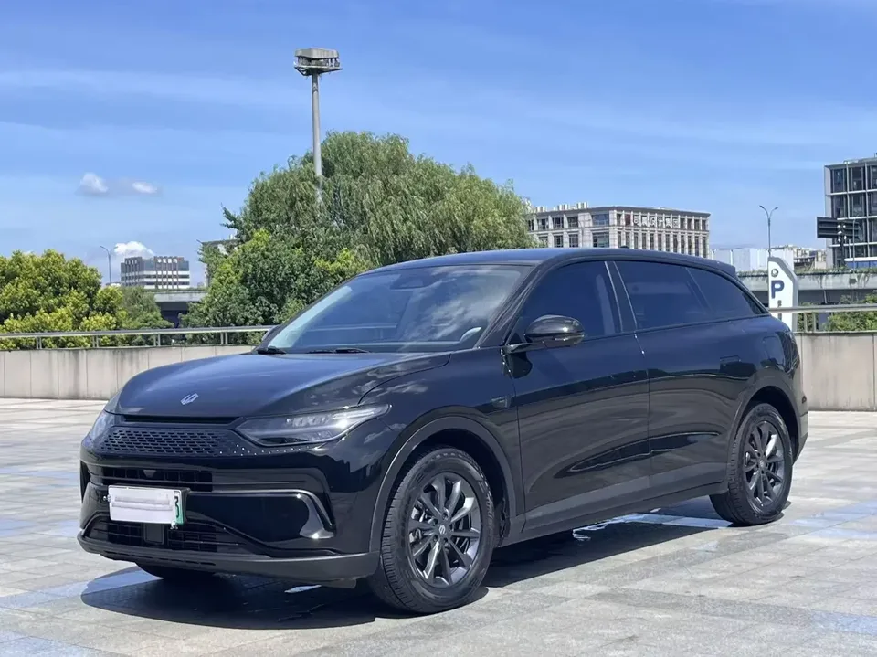 Leapmotor Zero running C11 Zero running C11 2023 Extended Range 180 Comfort Edition 2023 — photo 1, buy with delivery to Moscow