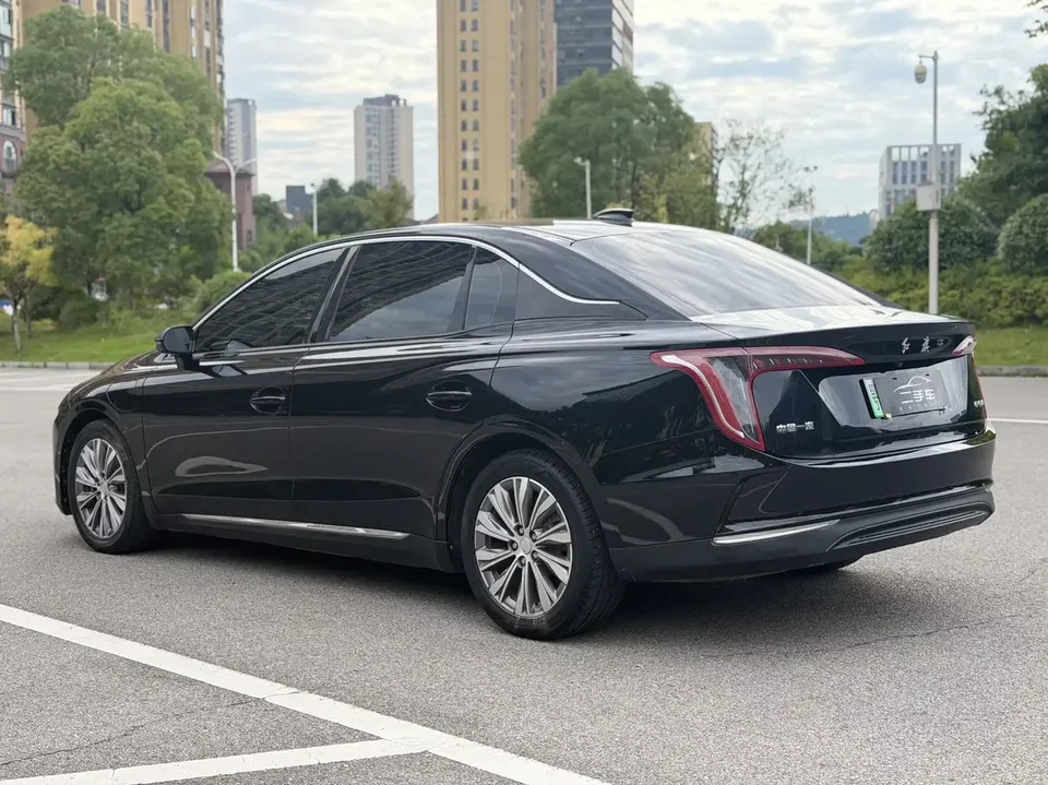 Hongqi E-QM5 Hongqi E-QM5 2023 Basic travel version 2023 — thumbnail 4