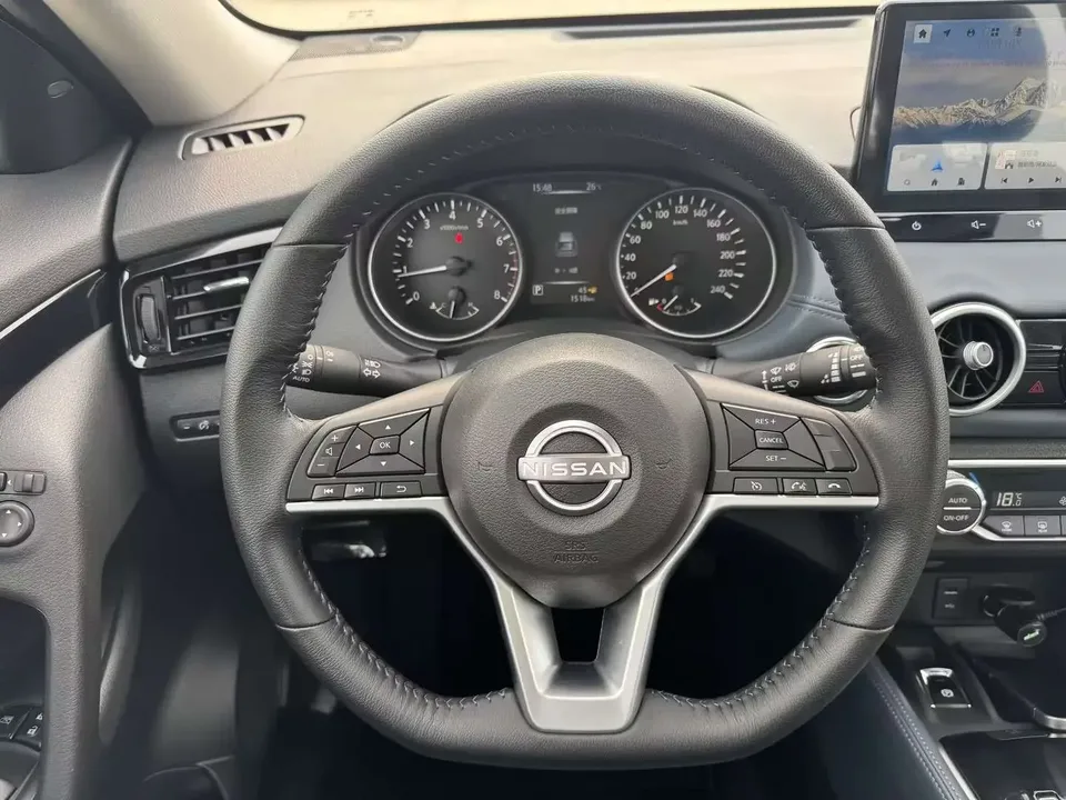 Nissan X-Trail Qijun 2025 Honor 2.0L 2WD Leading Edition 2025 — миниатюра 4