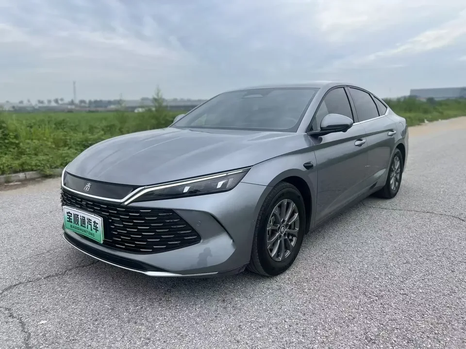 BYD Qin L DM Qin L DM 2025 Intelligent Driving Edition DM-i 80KM Leading Edition 2025 — photo 1, buy with delivery to Moscow