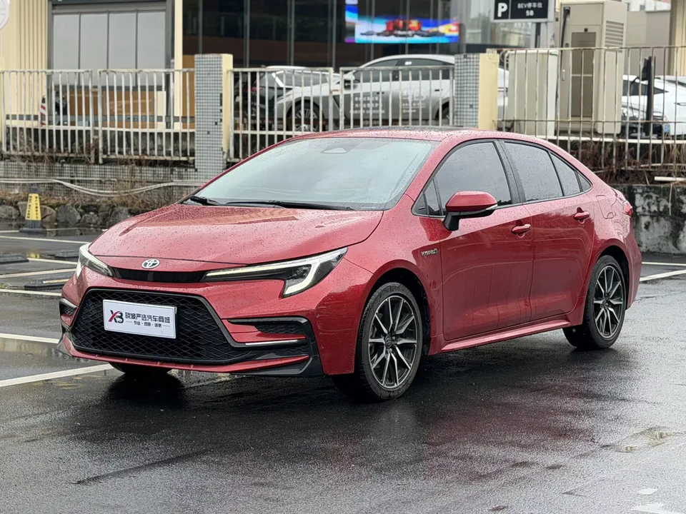 Toyota Levin Lei Ling 2023 Hybrid 1.8L Sports Edition 2023 — photo 1, buy with delivery to Moscow