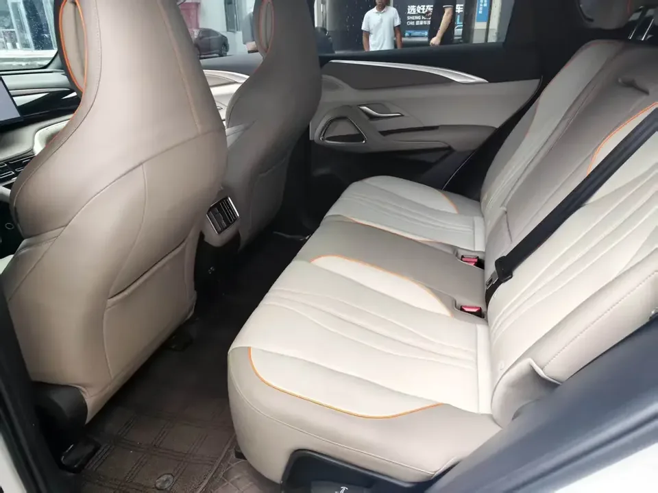 BYD Song Pro DM Song Pro DM 2024 DM-i Glory Edition 110km Surpassing Type 2024 — thumbnail 4