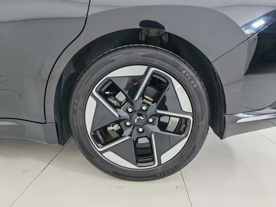 Wuling Starlight PHEV Wuling Starlight PHEV 2023 150 Advanced Version 2024 — thumbnail 3