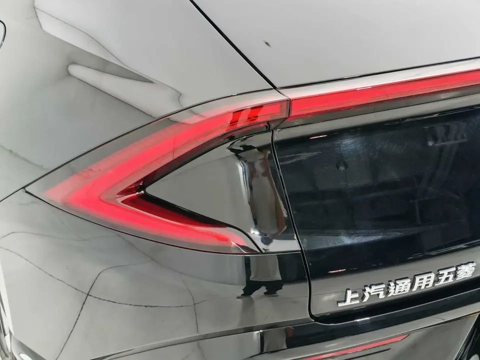 Wuling Starlight PHEV Wuling Starlight PHEV 2023 150 Advanced Version 2024 — thumbnail 4