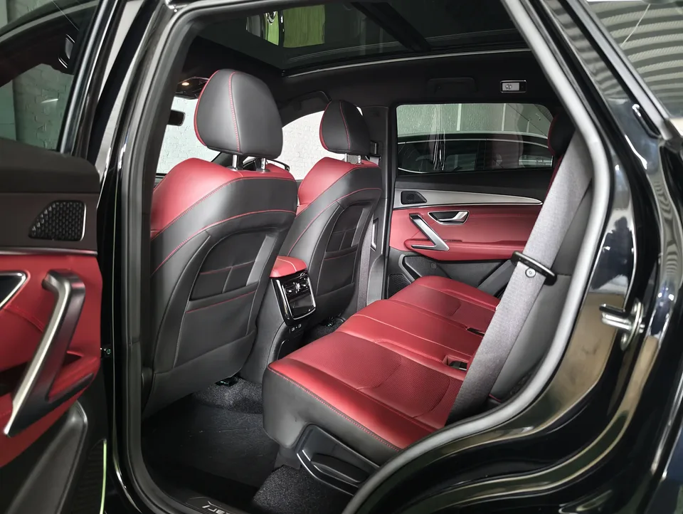Jetour Jietu X70 PLUS Jietu X70 PLUS 2023 Ziqiang version 1.5T DCT Ziqiang PRO 5 seats 2024 — thumbnail 5