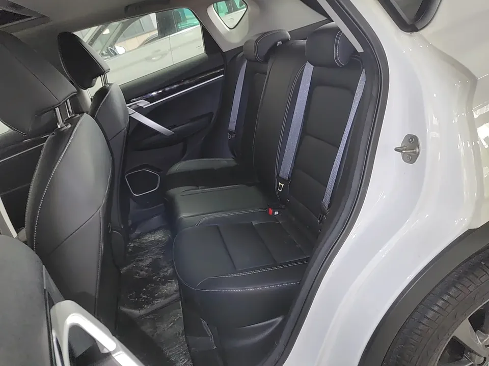 Geely Coolray SX11 Binyue 2025 1.5L CVT Super MAX 2025 — миниатюра 4