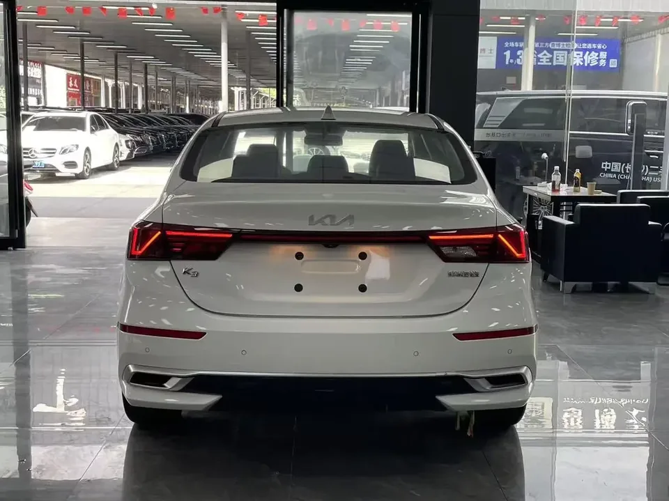 Kia K3 Kia K3 2021 Modified 1.5L CVT Fashion Edition 2022 — thumbnail 2