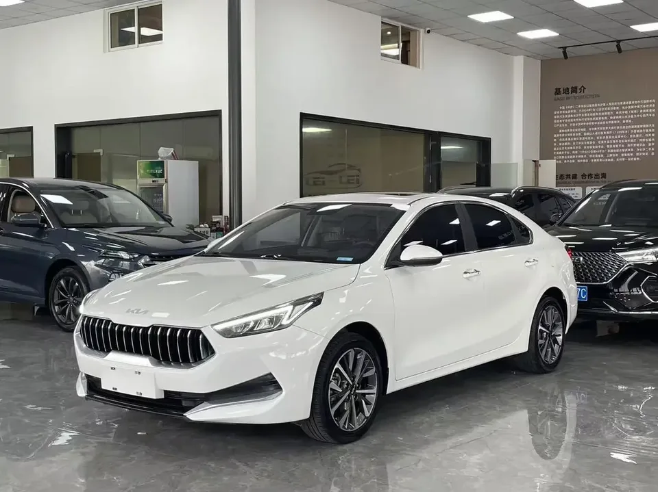 Kia K3 Kia K3 2021 Modified 1.5L CVT Fashion Edition 2022 — photo 1, buy with delivery to Moscow