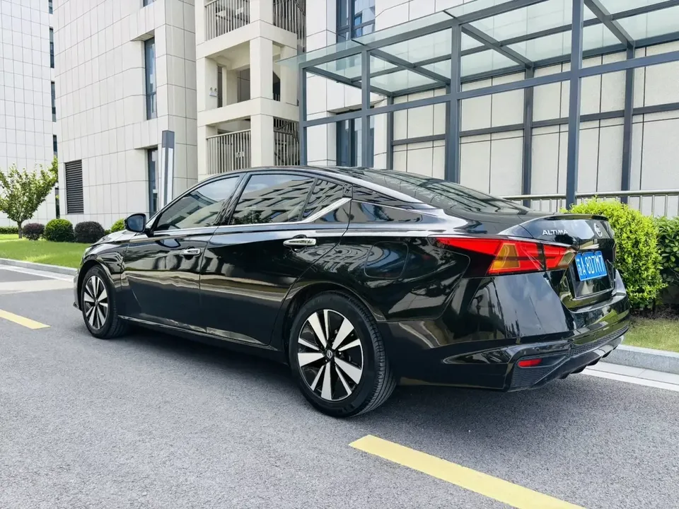 Nissan Altima Sound of nature 2021 2.0L XL Comfort Edition 2022 — thumbnail 2