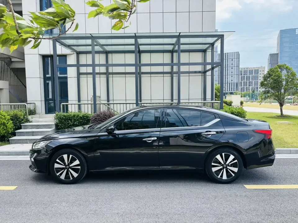 Nissan Altima Sound of nature 2021 2.0L XL Comfort Edition 2022 — thumbnail 4
