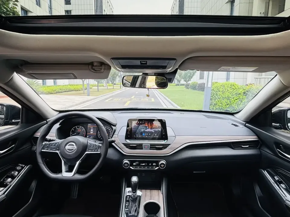 Nissan Altima Sound of nature 2021 2.0L XL Comfort Edition 2022 — thumbnail 5