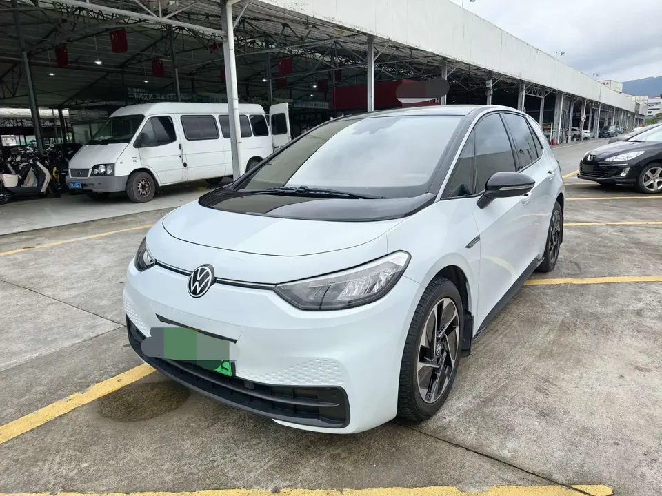 Volkswagen ID.3 Volkswagen ID.3 2022 Pure Smart Edition 2022 — photo 1, buy with delivery to Moscow