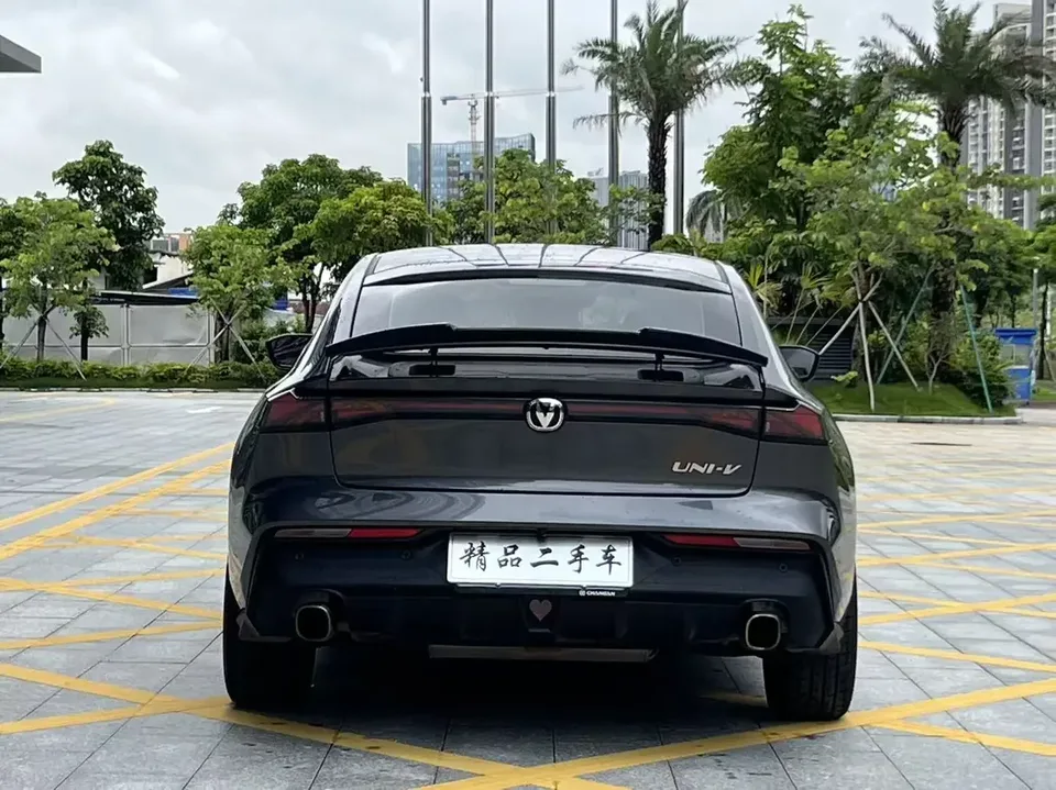 Changan UNI-V Changan UNI-V 2023 1.5T Premium 2024 — thumbnail 2