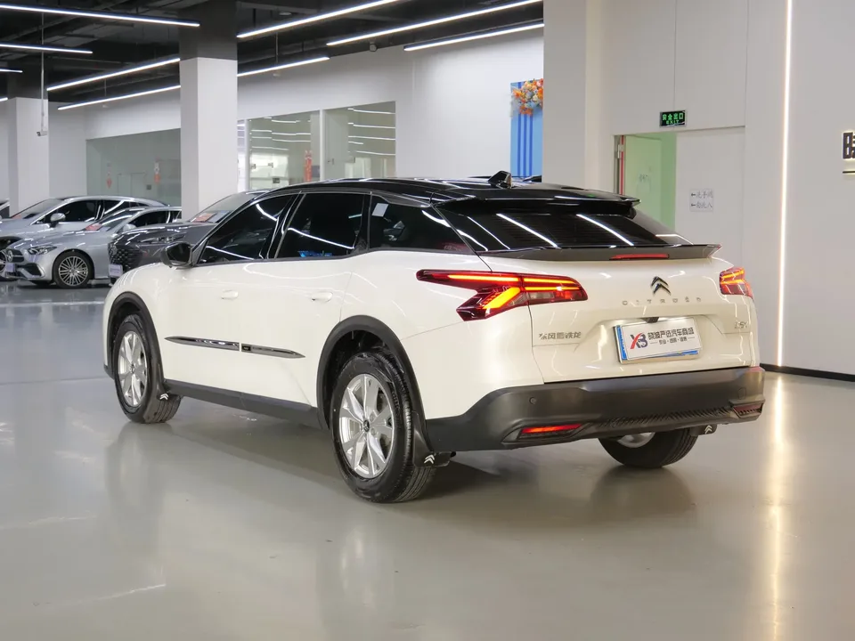 Citroen Versailles C5 X Versailles C5 X 2024 1.6T Extraordinary Travel 2024 — thumbnail 2
