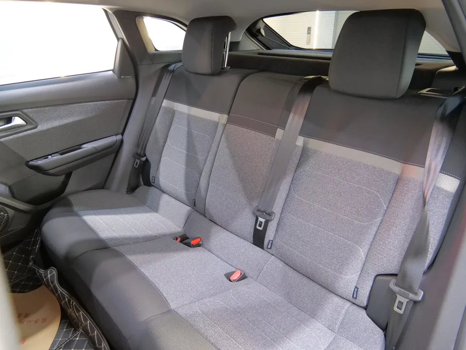 Citroen Versailles C5 X Versailles C5 X 2024 1.6T Extraordinary Travel 2024 — thumbnail 5