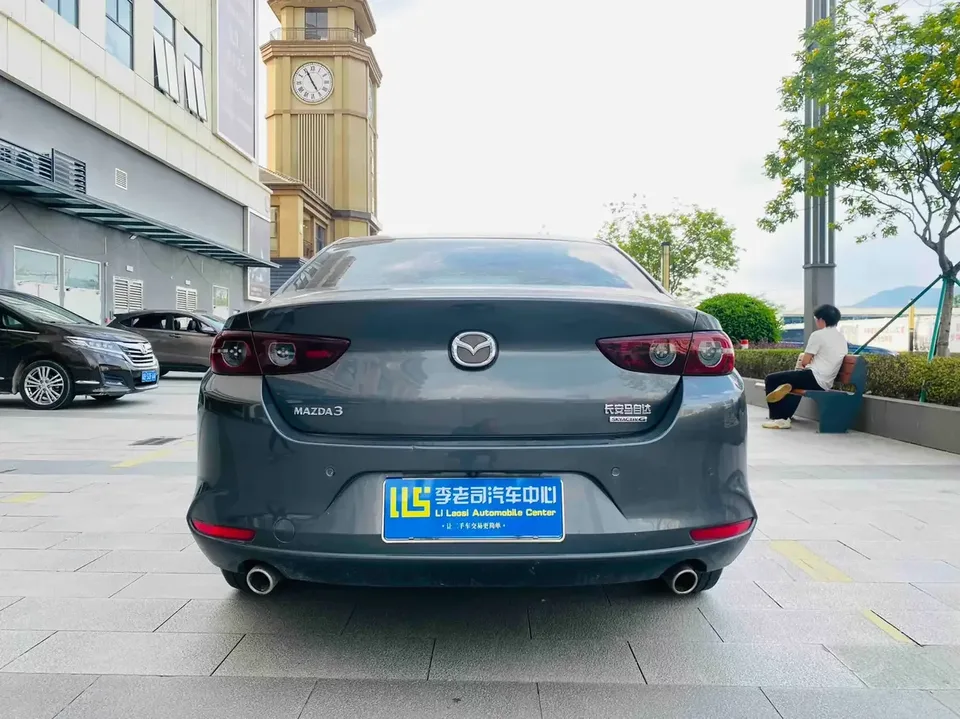 Mazda Axela Mazda3 Angkesela 2021 2.0L Automatic Quality Edition 2022 — thumbnail 2