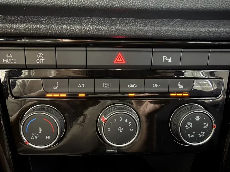 Volkswagen T-Roc TANG 2022 280TSI DSG 2WD Comfort PLUS 2023 — thumbnail 3