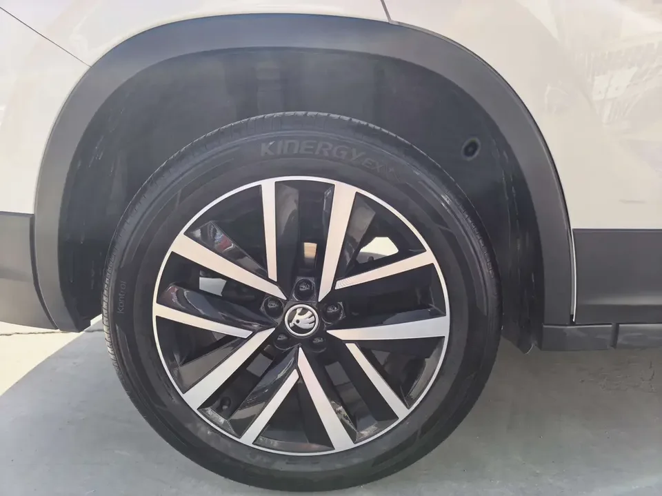 Skoda Comek Comek 2022 1.5L Automatic Comfort Edition 2022 — миниатюра 3