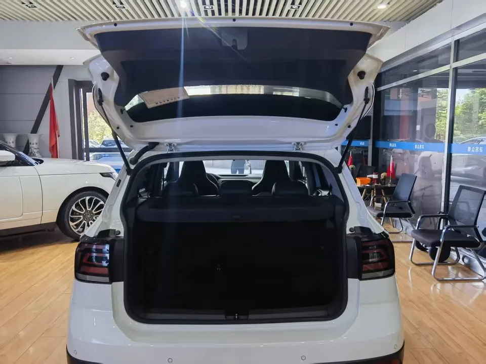 Volkswagen Tu Kai Tu Kai 2022 1.5L Automatic Fashion Edition 2023 — thumbnail 4