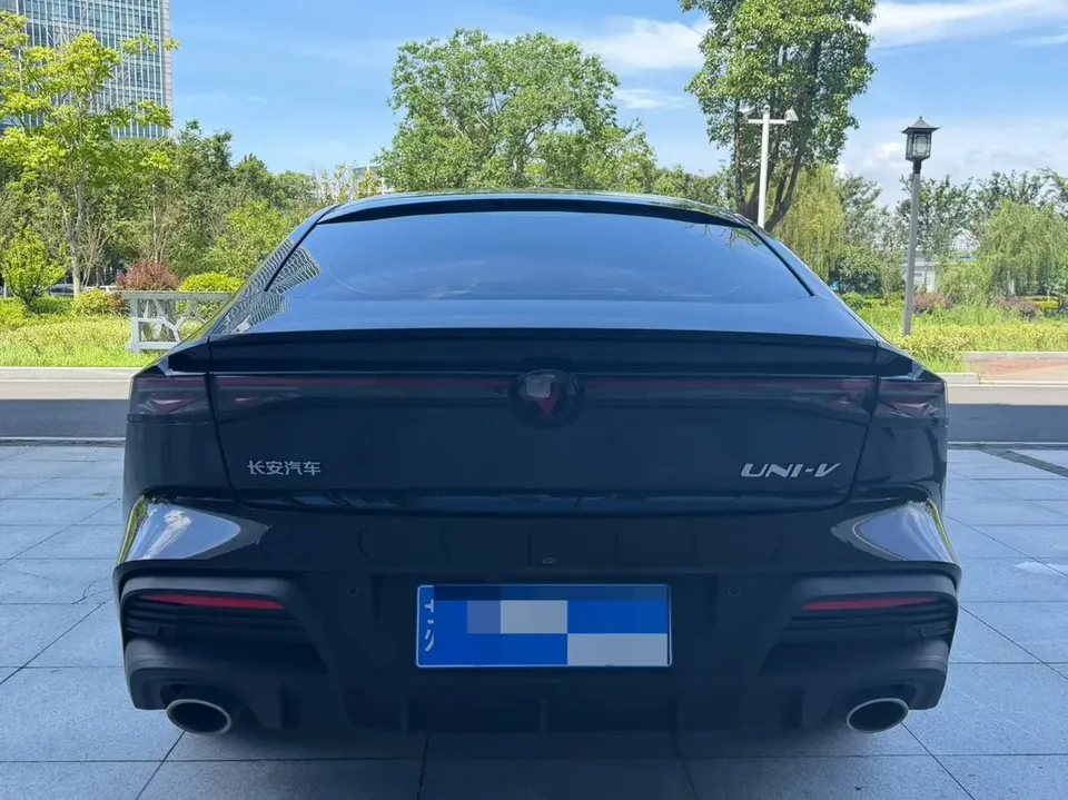 Changan UNI-V Changan UNI-V 2025 1.5T 500Bar Premium 2025 — thumbnail 2