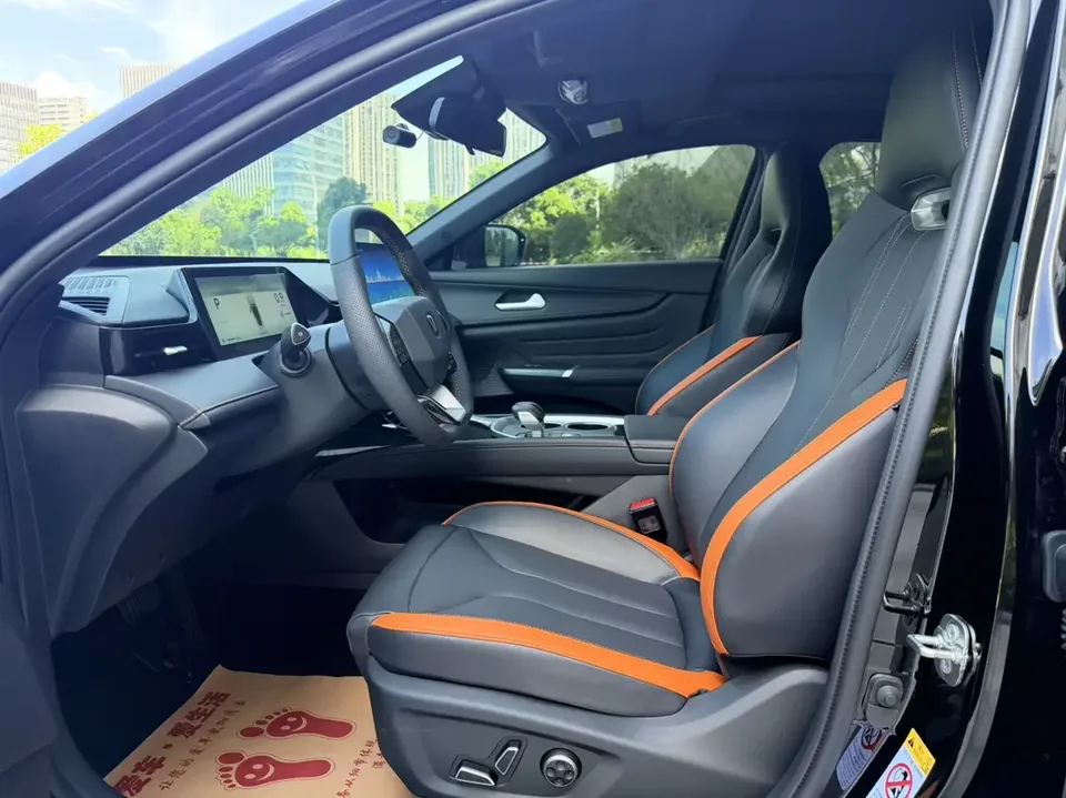 Changan UNI-V Changan UNI-V 2025 1.5T 500Bar Premium 2025 — thumbnail 4