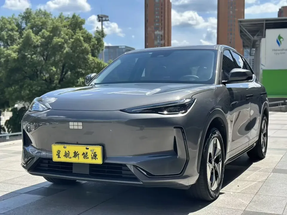 Geely Galaxy E5 Galaxy E5 2024 440km Explorer Edition 2025 — photo 1, buy with delivery to Moscow