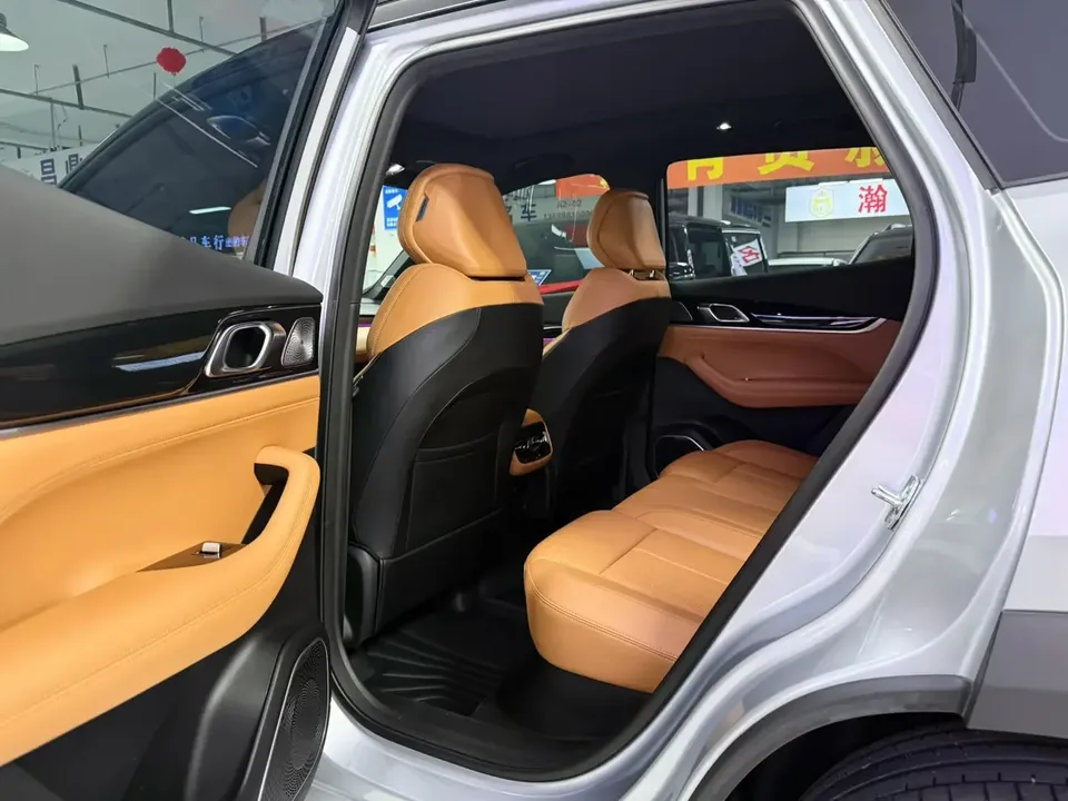 Geely Atlas L Boyue L 2025 The fourth generation 1.5TD DCT Jinxiu 2025 — миниатюра 3