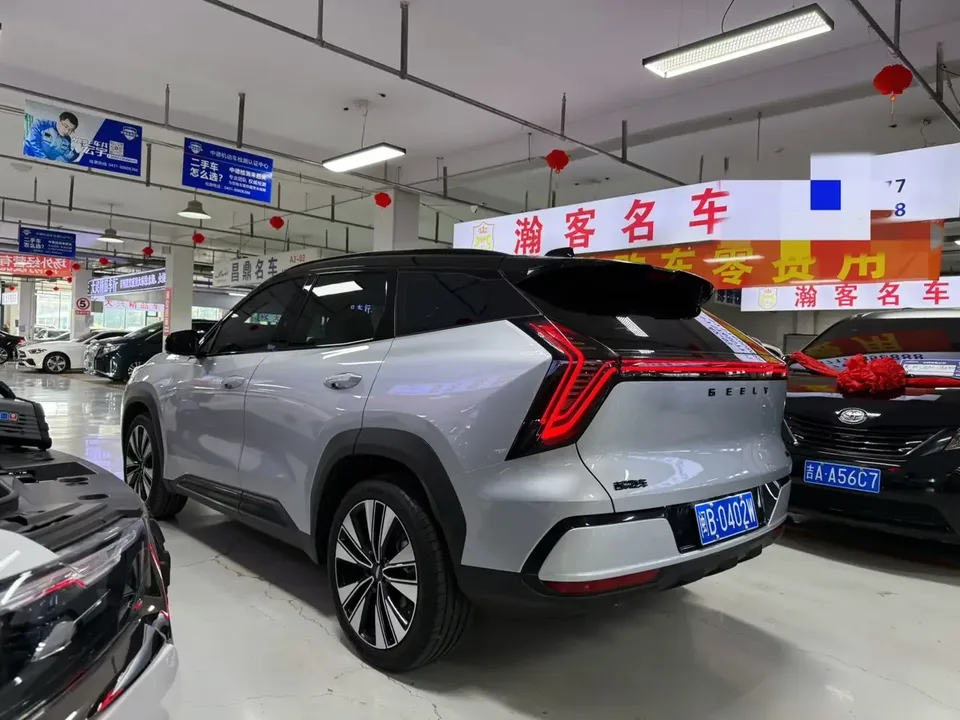 Geely Atlas L Boyue L 2025 The fourth generation 1.5TD DCT Jinxiu 2025 — thumbnail 4