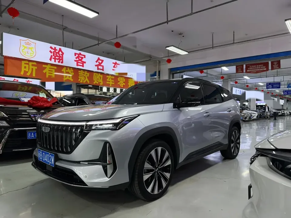 Geely Atlas L Boyue L 2025 The fourth generation 1.5TD DCT Jinxiu 2025 — фото 1, купить с доставкой в Москву