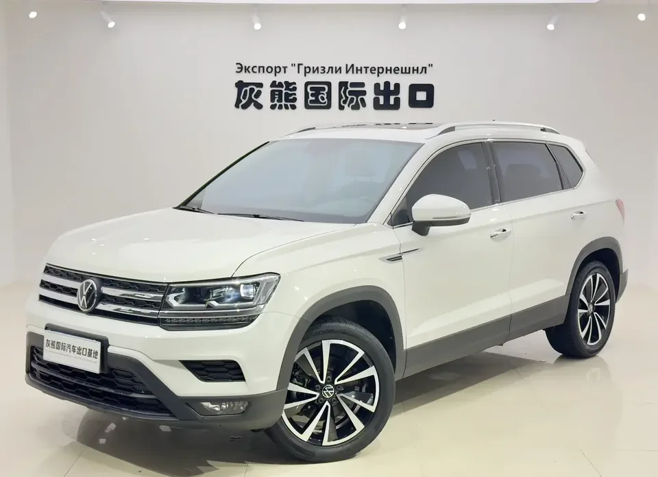 Volkswagen Tharu tuyue 2022 280TSI 2WD Deluxe Edition 2023 — фото 1, купить с доставкой в Москву