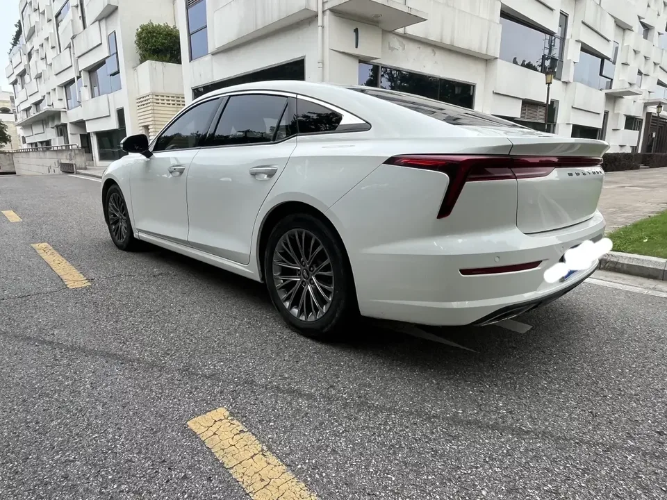 FAW Bestune B70 Pentium B70 2023 Third Generation 1.5T Automatic Enjoy 70th Anniversary Edition 2024 — thumbnail 4