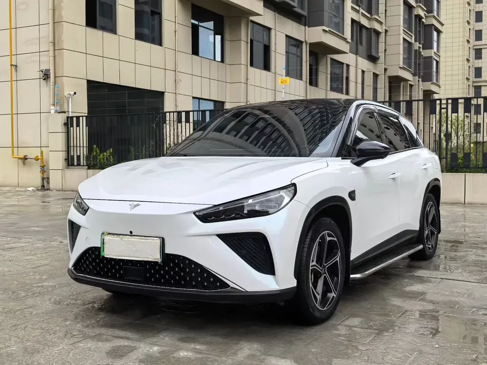 Hozon Neta L Nezha L 2024 Extended Range 310 Flash Charge Red Edition 2024 — photo 1, buy with delivery to Moscow