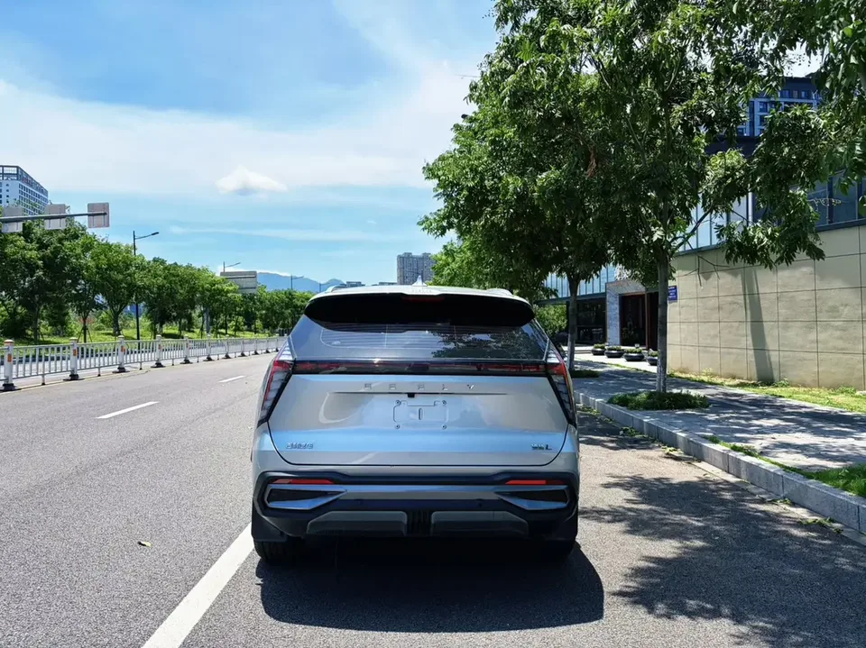 Geely Atlas L Boyue L 2024 1.5TD DCT Longteng Edition 2024 — thumbnail 2