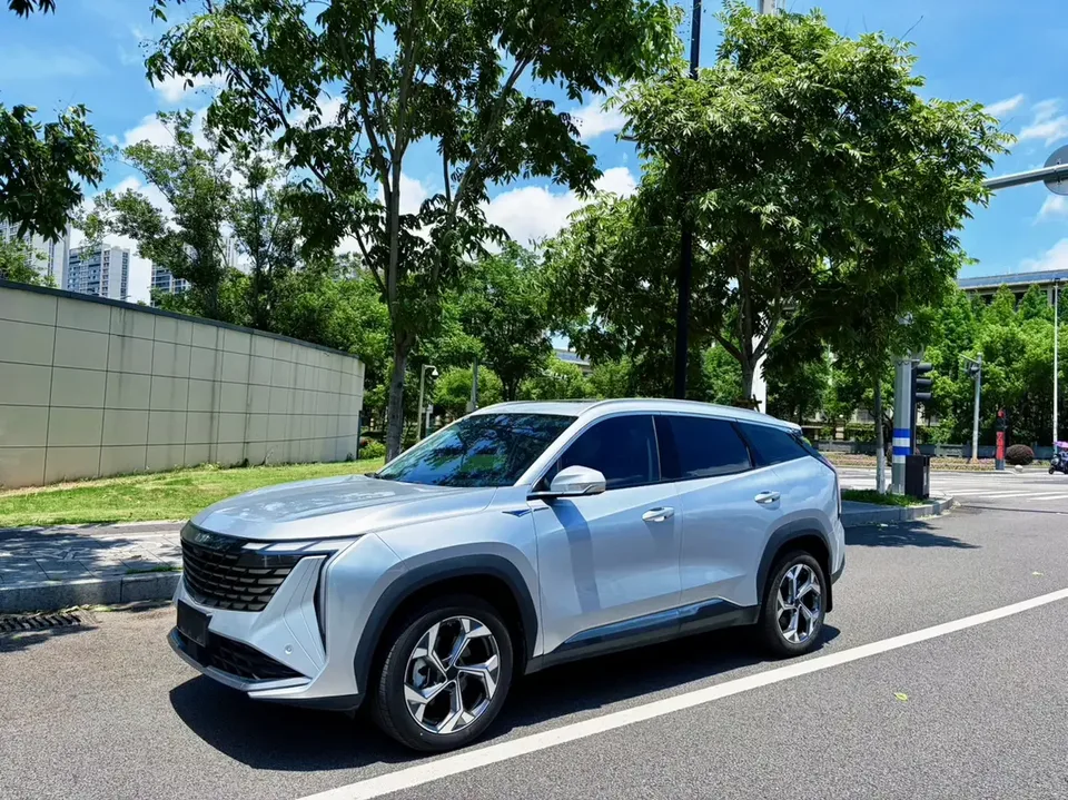 Geely Atlas L Boyue L 2024 1.5TD DCT Longteng Edition 2024 — photo 1, buy with delivery to Moscow