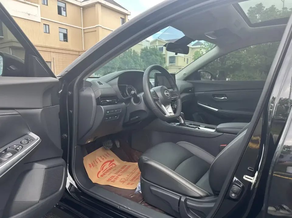 Nissan Sylphy Sylphy 2023 1.6L CVT Enjoy Edition 2024 — thumbnail 5