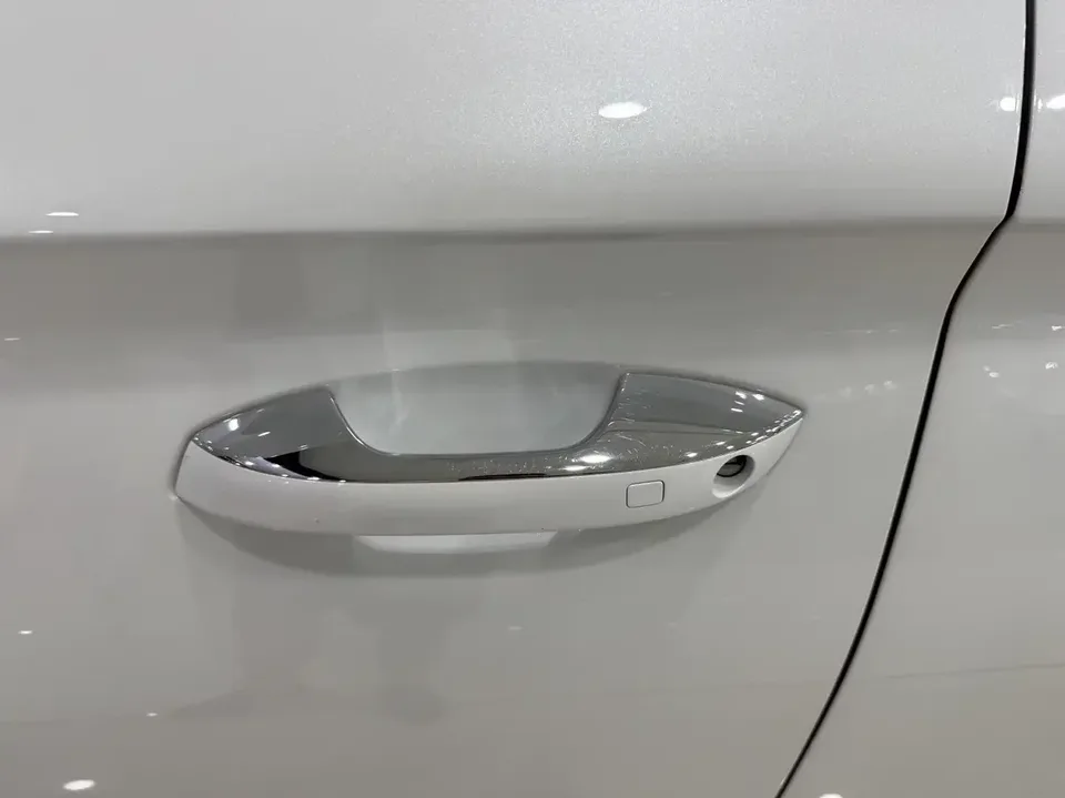 BYD Song PLUS DM Song PLUS DM 2021 DM-i 110KM 2WD Flagship 2022 — thumbnail 3
