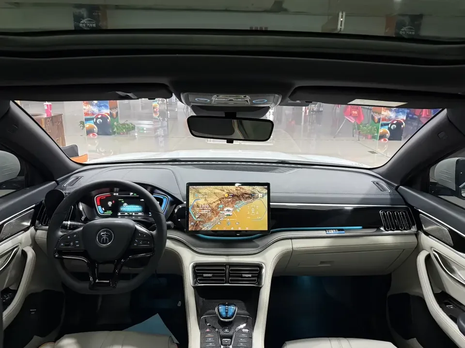 BYD Song PLUS DM Song PLUS DM 2021 DM-i 110KM 2WD Flagship 2022 — thumbnail 4