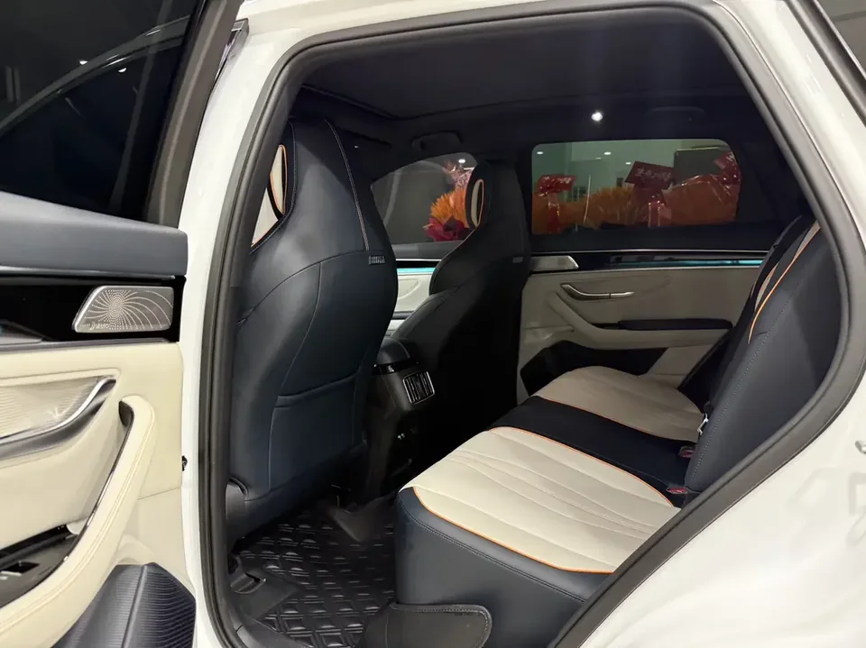 BYD Song PLUS DM Song PLUS DM 2021 DM-i 110KM 2WD Flagship 2022 — thumbnail 5